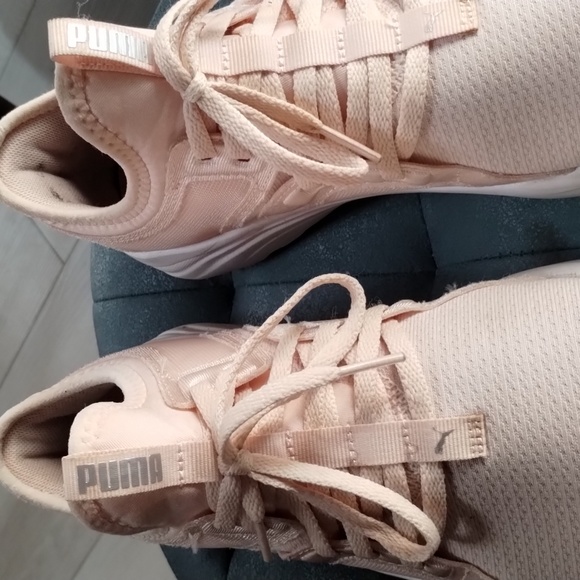 Shoes - Picture 7 of 7